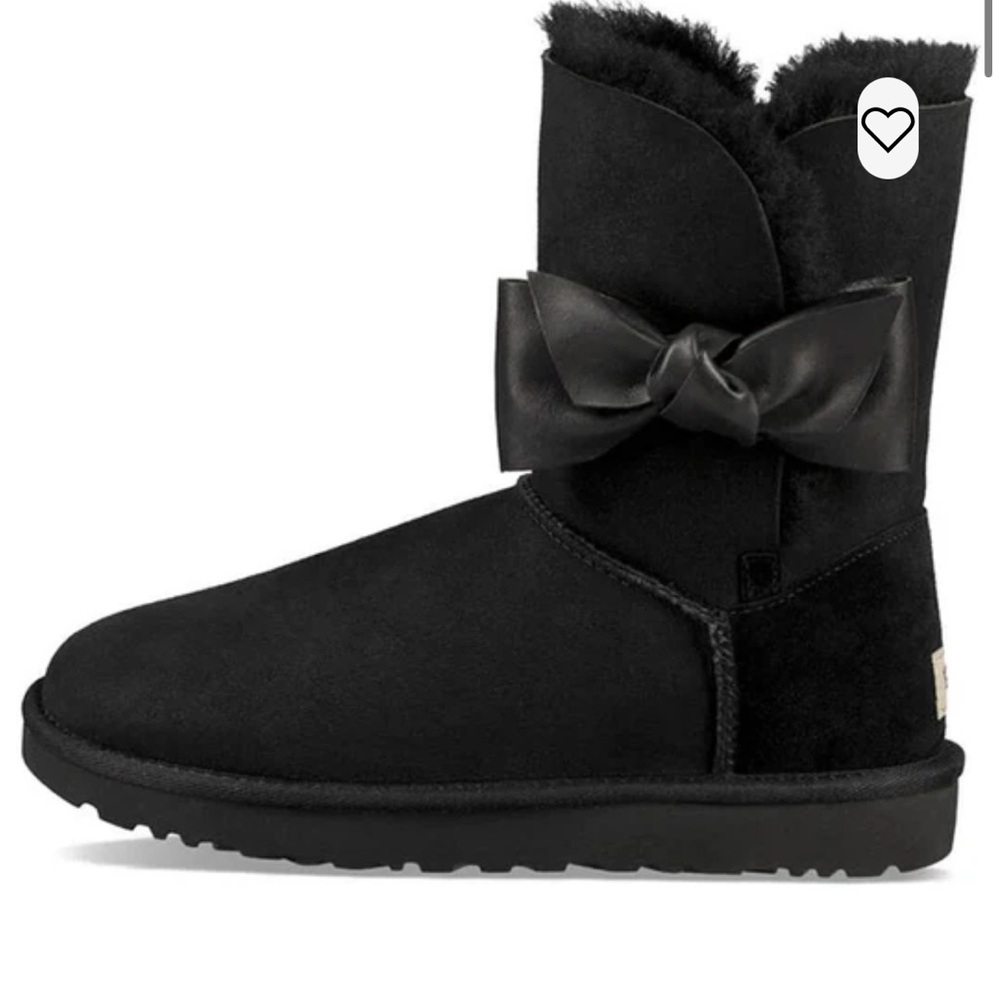 Ugg Daelynn KIDS size 4 in Black NEW (can fit smaller women’s sizes)